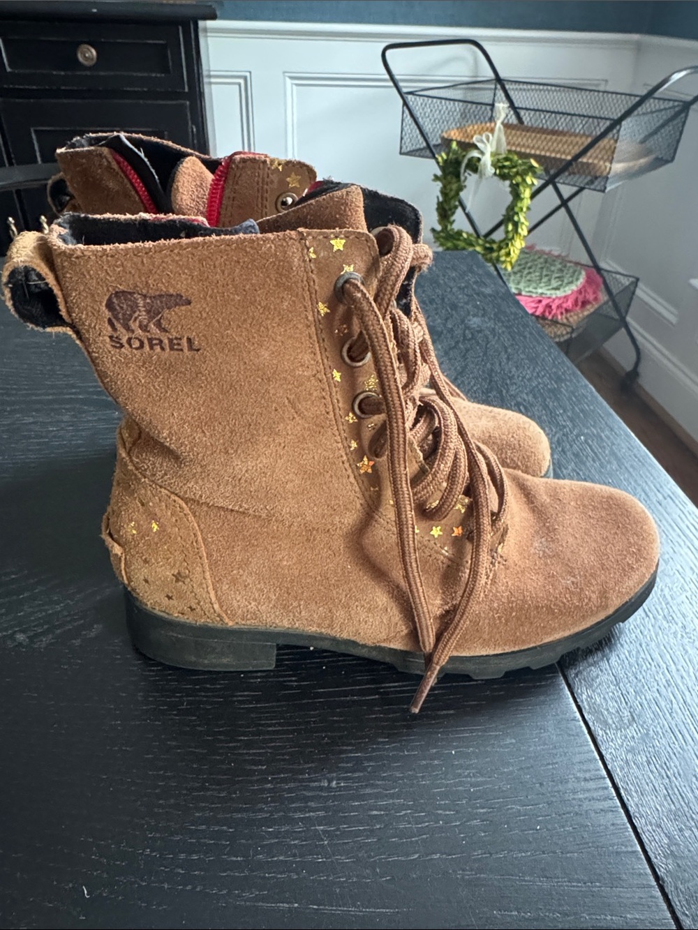Sorel Kids Tan Suede Lace-Up Boots with Gold Star Detail